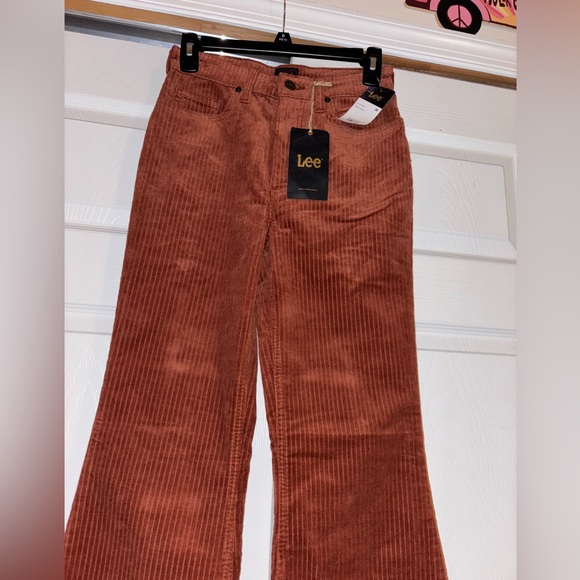 NWT Lee Corduroy Flare Jeans - Picture 4 of 9